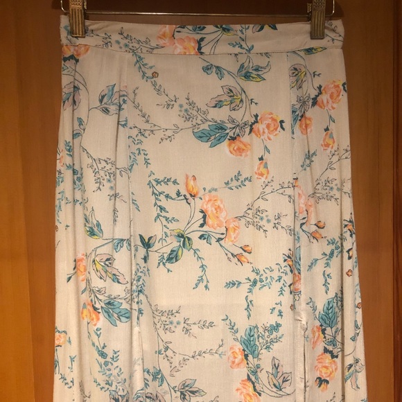 Billabong | Maxi skirt with m-slits - Picture 4 of 8